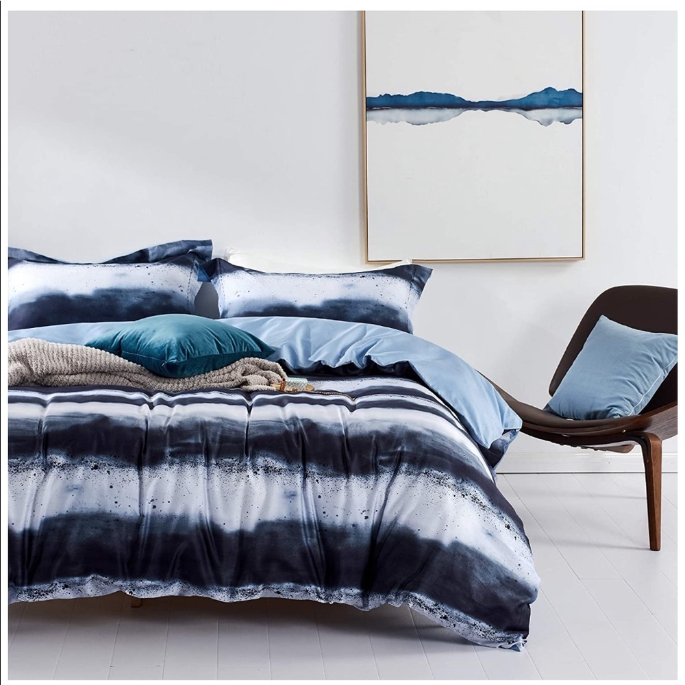 Queen Size Duvet Set - Blue Watercolor / Tie Dye
